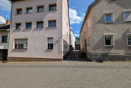 Haus zum Kaufen in Bad Breisig 559.000,00 € 345 m²