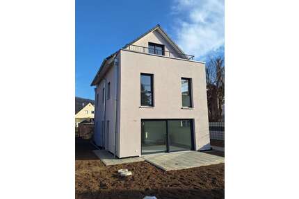 Haus zum Kaufen in Tegernheim 845.000,00 € 139 m²