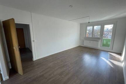 Gemütliche 2-Zimmer-Wohnung im Erdgeschoss sucht Nachmieter! - Aschersleben