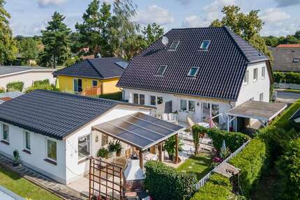 Haus zum Kaufen in Werneuchen 660.000,00 € 252.95 m²