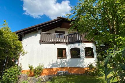 Landhausvilla für Ihre Familie in traumhafter Lage - Lauingen (Donau)