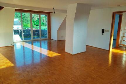 86 m² DG-Wohnung | Balkon | Parkett | Glasfaser | Vorbach