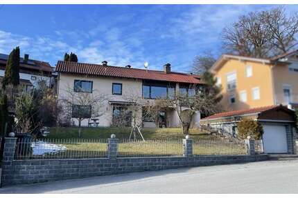 Haus zum Kaufen in Winzer 279.000,00 € 189 m²