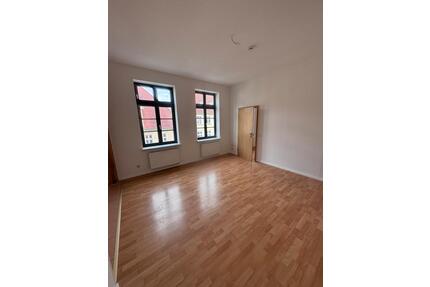 Sehr schöne 2-Raum-Wohnung, Fahrstuhl vorhanden - Neustrelitz