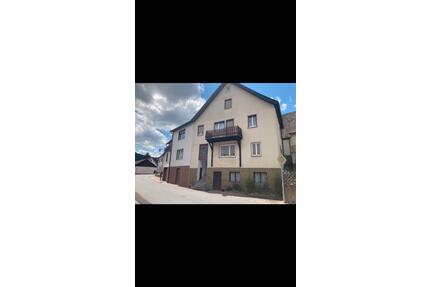 *Provisionsfrei* 2-Familienhaus in Steinach - Bad Bocklet