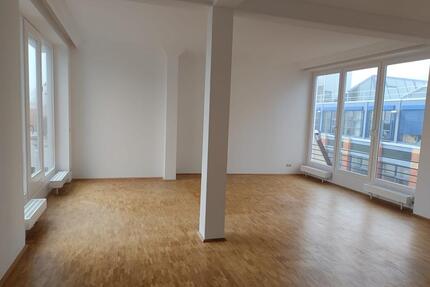 Stilvolle Penthousewohnung - 1.350,00&nbsp;EUR Kaltmiete, ca.&nbsp; 135,00&nbsp;m&sup2; in Bremerhaven (PLZ: 27580) Lehe