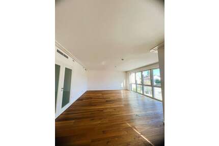 Wohnung zum Mieten in Backnang 2.200,00 € 167.5 m²
