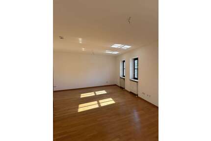 Wohnung zum Mieten in Freising 1.407,43 € 101.84 m²