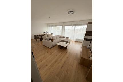 Gepflegte, helle 2-Zimmer-Wohnung mit Balkon und TG Stellplatz - Bogen