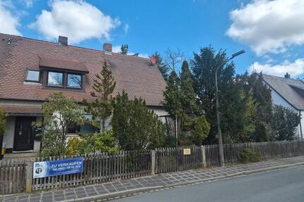 Haus mit großem Grundstück zu verkaufen - Nürnberg Buchenbühl
