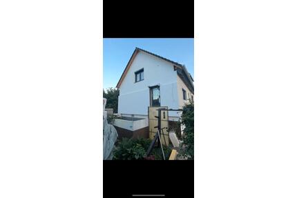 Haus zu verkaufen - 330.000,00&nbsp;EUR Kaufpreis, ca.&nbsp; 160,00&nbsp;m&sup2; in Herborn (PLZ: 35745)