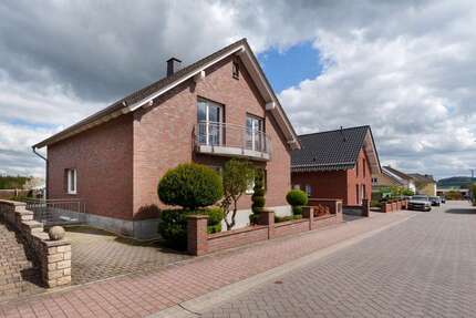Haus zum Kaufen in Montabaur 480.000,00 € 163 m²
