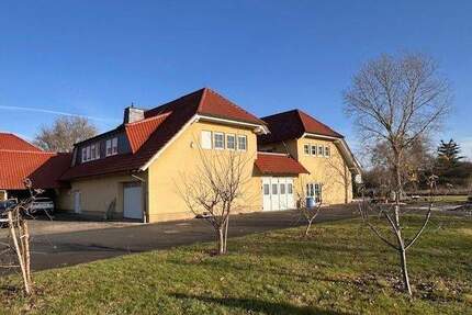 Das gewisse Etwas! Prachtvolle Immobilie mit parkähnlichem Grundstück zur vielseitigen Verwendung in der Dom und Kaiserstadt Fritzlar