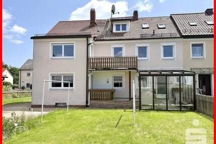 Großzügige Doppelhaushälfte bietet viele Nutzungsmöglichkeiten - Altenstadt