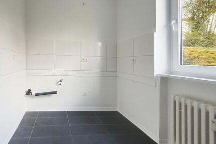 Renovierte 3-Zimmer-Wohnung mit Balkon und 1.000 € Gutschein* *Werdohl-Königsburg*