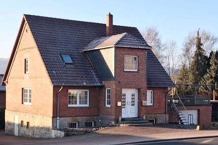 Haus zum Kaufen in Auetal 249.000,00 € 178.97 m²