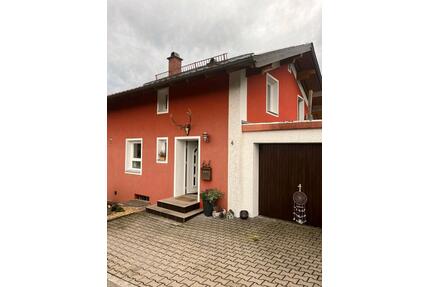 Einzigartiges Haus zu verkaufen. Saniertes Eigenheim mit PV. - Marktoberdorf