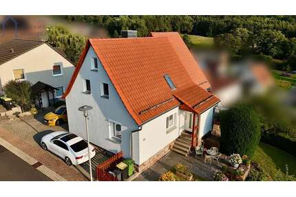 Haus zum Kaufen in Helsa 395.000,00 € 190 m²
