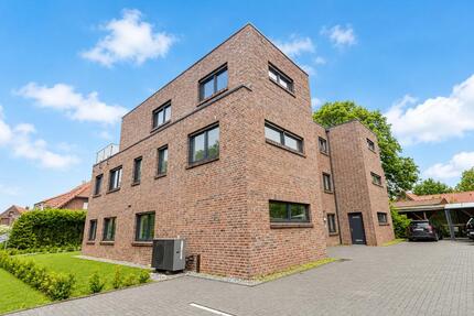 Modern. Klar. Hochwertig. - Balkonwohnung im exklusiven Neubau - Schortens