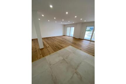 Moderne 3,5-Raum-Wohnung | 129 m² | Terrasse | Garage - Limbach-Oberfrohna