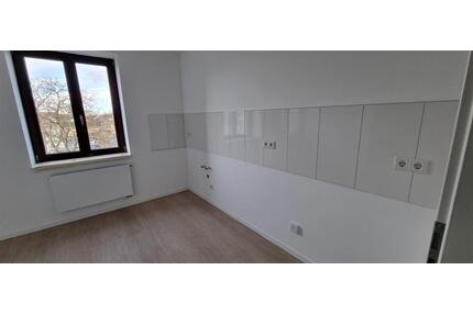 Sanierte 4-Raum-Wohnung - 1.098,00&nbsp;EUR Kaltmiete, ca.&nbsp; 109,80&nbsp;m&sup2; in Neustrelitz (PLZ: 17235)