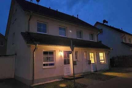 Haus zum Mieten in Bergen 820,00 € 104.78 m²