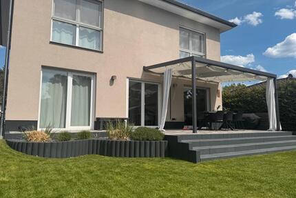 Einfamilienhaus mit Pool in Schulzendorf