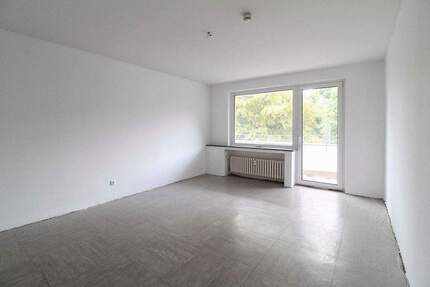Provisionsfreie 2-Zimmer-Wohnung mit Balkon und Entwicklungschancen in Duisburg