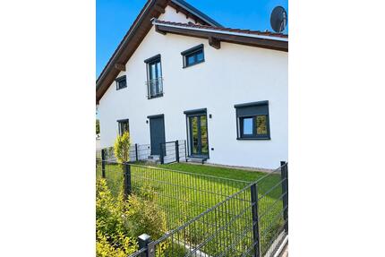 Moderne 2-Zimmer-Erdgeschosswohnung mit Garten & Garage - Neumarkt-Sankt Veit