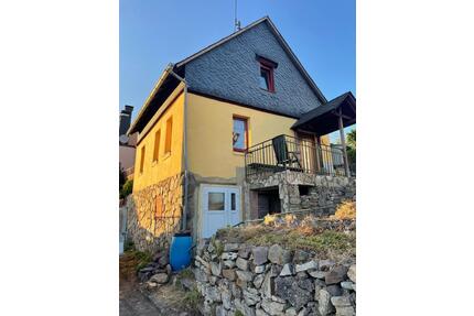 kleines Haus in Idar-Oberstein, sanierungsbedürftig zu verkaufen