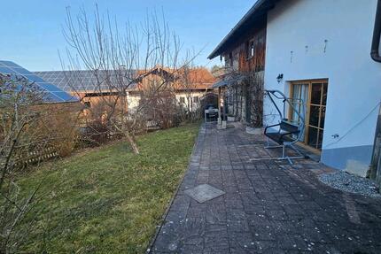 Wohnung Rohrdorf - 950,00&nbsp;EUR Kaltmiete, ca.&nbsp; 65,00&nbsp;m&sup2; in Rohrdorf (PLZ: 83101)