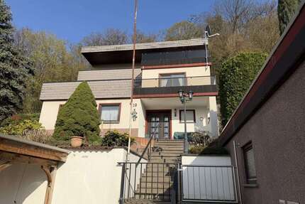 Haus zum Kaufen in Treis-Karden 360.000,00 € 222.03 m²
