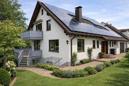 Haus zum Kaufen in Metzingen 837.000,00 € 277 m²