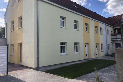Haus zum Mieten in Magdeburg 1.200,00 € 145.7 m²