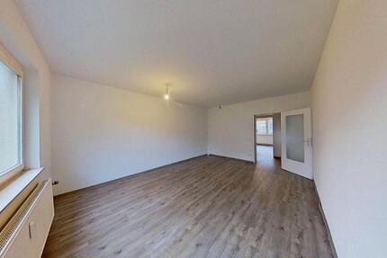 2 Zi, Küche mit EBK, mit Tageslichtbad und mit Balkon - im EG - Osnabrück Hellern