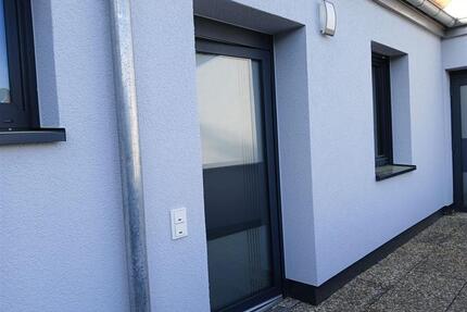 2-ZKB Wohnung in Homburg Nähe Uni-Klinik im OG inkl. Einbauküche neu