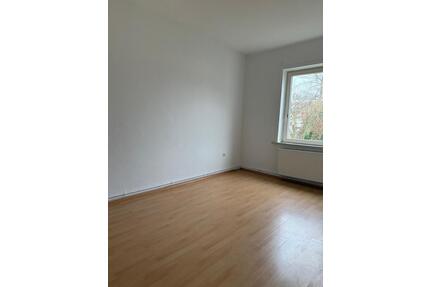 Helle 3-Zimmer-Wohnung im Erdgeschoss in Hannover