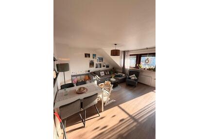 Helle 3-Zimmer Dachgeschosswohnung mit Balkon in Aachen-Eilendorf