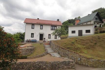 Einfamilienhaus Zweifamilienhaus in 36448 Steinbach mit Garagen - Bad Liebenstein