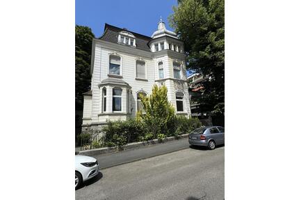 Stilvolle Altbauwohnung in Villa | 4 Zimmer | Maisonette | Balkon | Bestlage Witten-Zentrum