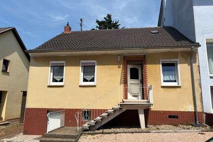 Haus zum Kaufen in Püttlingen 149.000,00 € 111 m²