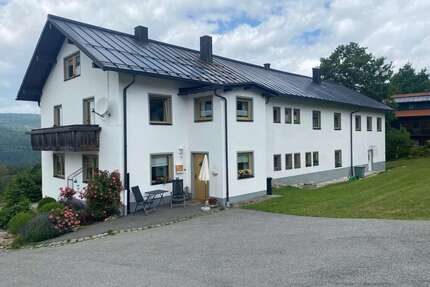 Haus zum Kaufen in Mauth 335.000,00 € 590 m²