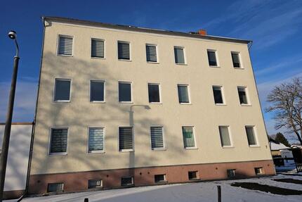 Ruhige 2 Raum Wohnung in Rathenow West