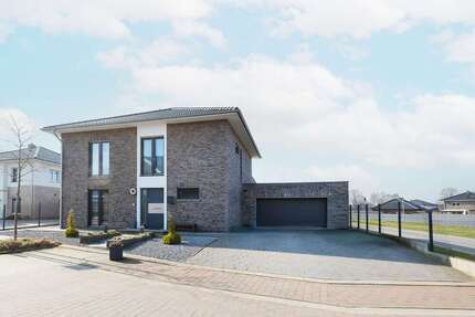 Haus zum Kaufen in Bersenbrück 519.000,00 € 153.4 m²