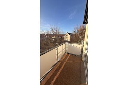 Idyllisches Wohnen in Frienstedt! 3-Raum-Wohnung mit Balkon|EBK & Außen-Stellplatz! - Erfurt Andreasvorstadt