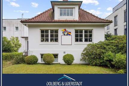 Wohnen und Arbeiten: Zwei Häuser auf einem Grundstück oder alternativ gute Bebauungsmöglichkeit - Hamburg / Meiendorf Rahlstedt