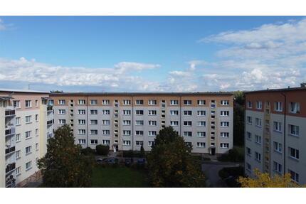 modern sanierte 3-Zimmerwohnung wartet auf Mieter - Borna