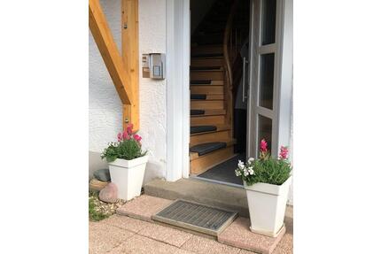 schöne 1 Zimmer Wohnung - 400,00&nbsp;EUR Kaltmiete, ca.&nbsp; 35,00&nbsp;m&sup2; in Zwiesel (PLZ: 94227)