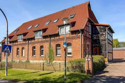 Charmante 2-Zimmer-Wohnung im Fachwerkhaus in ruhiger Lage von Wolfsburg-Neuhaus