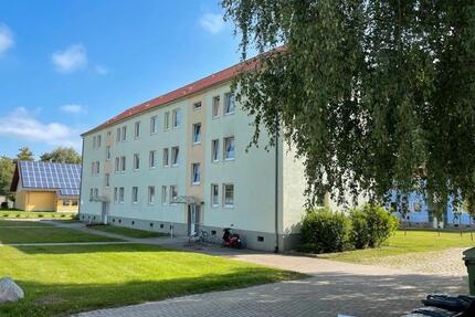 Mehrfamilienhaus in 17098 Friedland OT Brohm mit Faktor 18